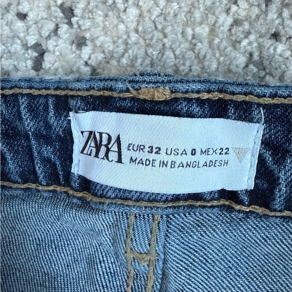Zara High Rise Jeans - Picture 3 of 7
